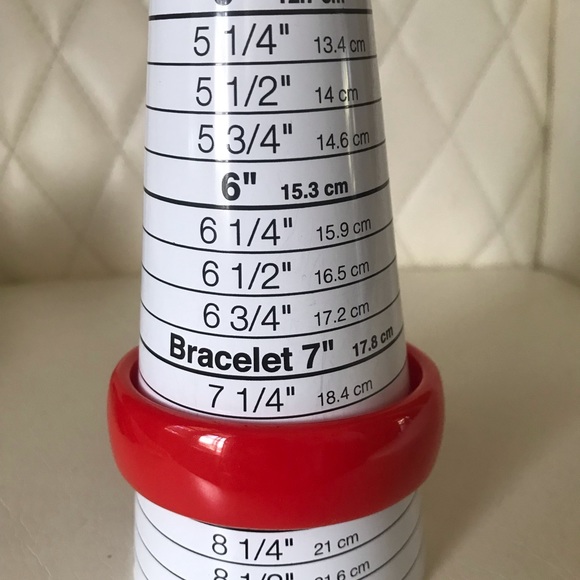 Cherry Red Vintage Bangle Bracelet - Picture 4 of 4